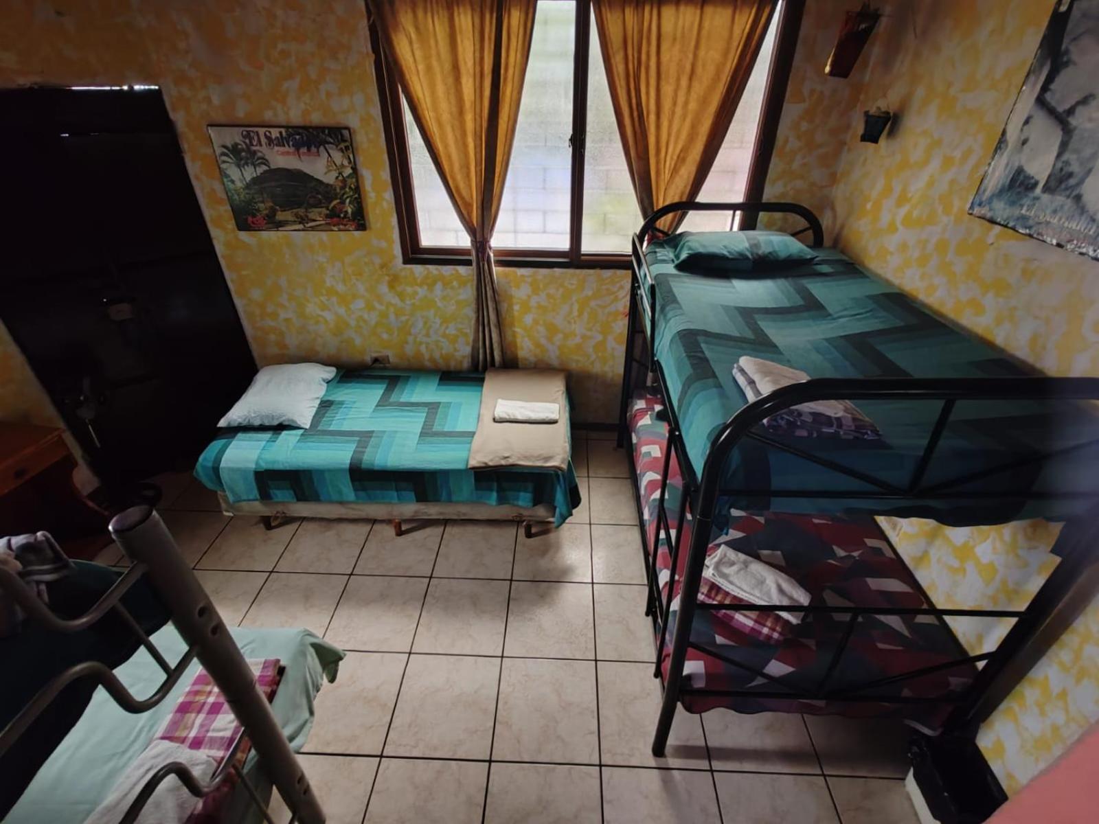 Hostal Dona Mercedes Juayúa Exterior foto
